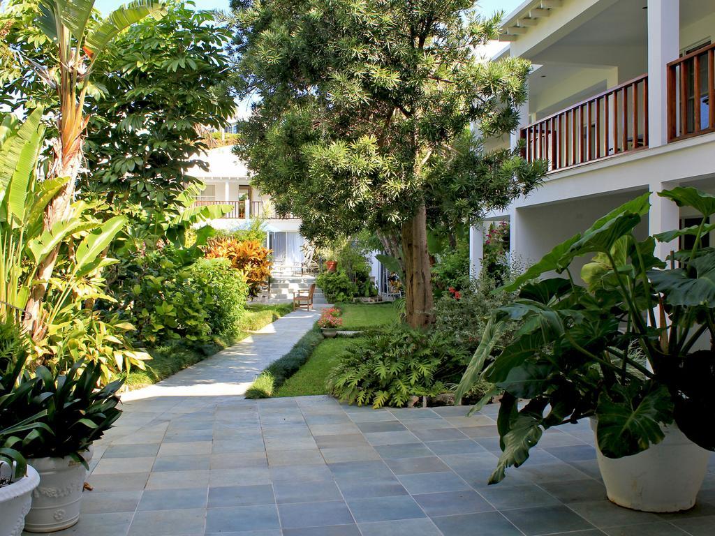 Rosedon Hotel Pembroke Екстер'єр фото