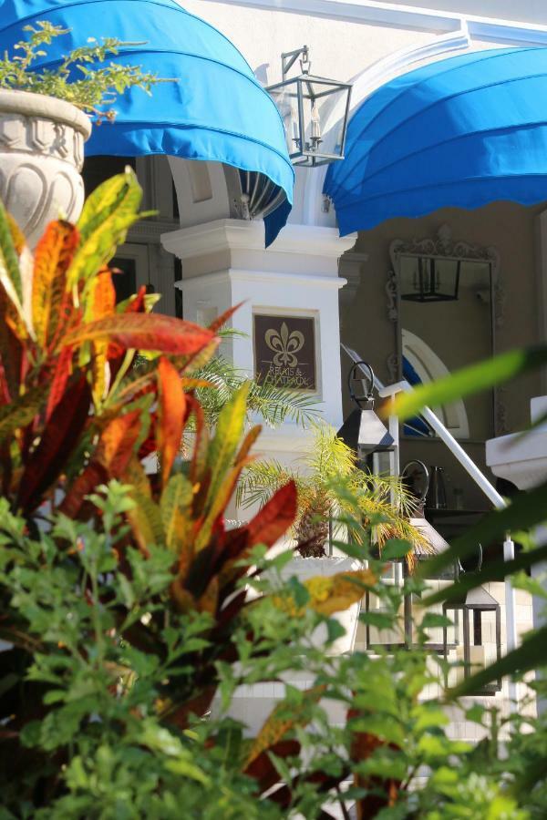 Rosedon Hotel Pembroke Екстер'єр фото