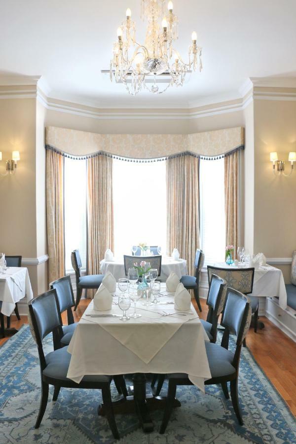 Rosedon Hotel Pembroke Екстер'єр фото